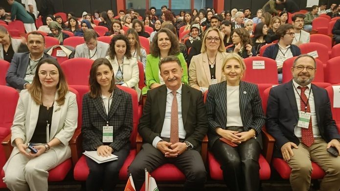 Öğrenciler "Sıfır Açlığı" konuştu.