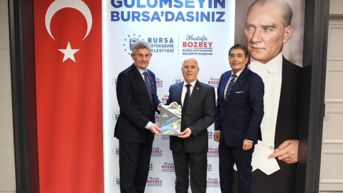 Nilüfer Çayı çalışmasına Bozbey'den tam destek.