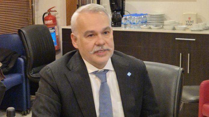 Alptemoçin Çin izlenimlerini aktardı