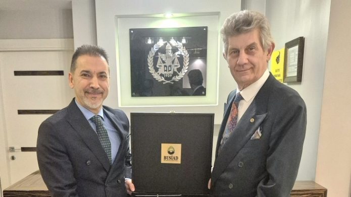 Mübin Gönder'le hukuk sohbeti