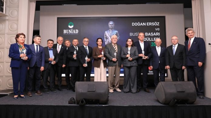 BUSİAD ÖDÜLLERİ SAHİPLERİNİ BULDU